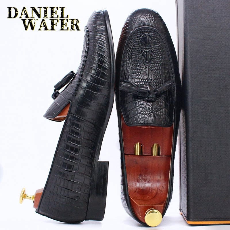 LUXURY MEN LOAFERS SHOES BLACK COFFEE CROCODILE PRINTS SLIP ON TASSELS LOAFERS CASUAL MAN SHOES FORMAL DRESS LEATHER SHOES MEN