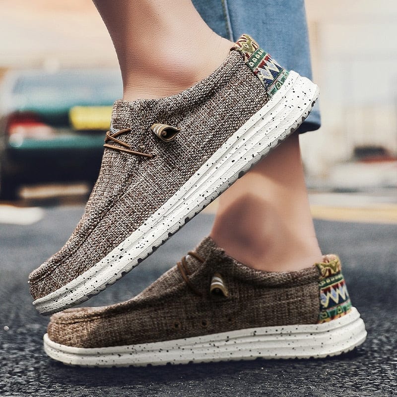 Large Size Outdoor Men&#39;s Casual Denim Canvas Shoes Vulcanize Shoes Fashion Luxury Style Designer Breathable Men Sneakers Loafers