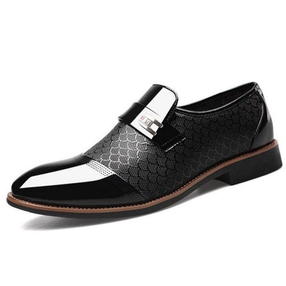 Men's shoes Leather Embossing Classic Fashion Luxury men shoes Wear-resistant Non slip Mans footwear Anti-slip Black shoes