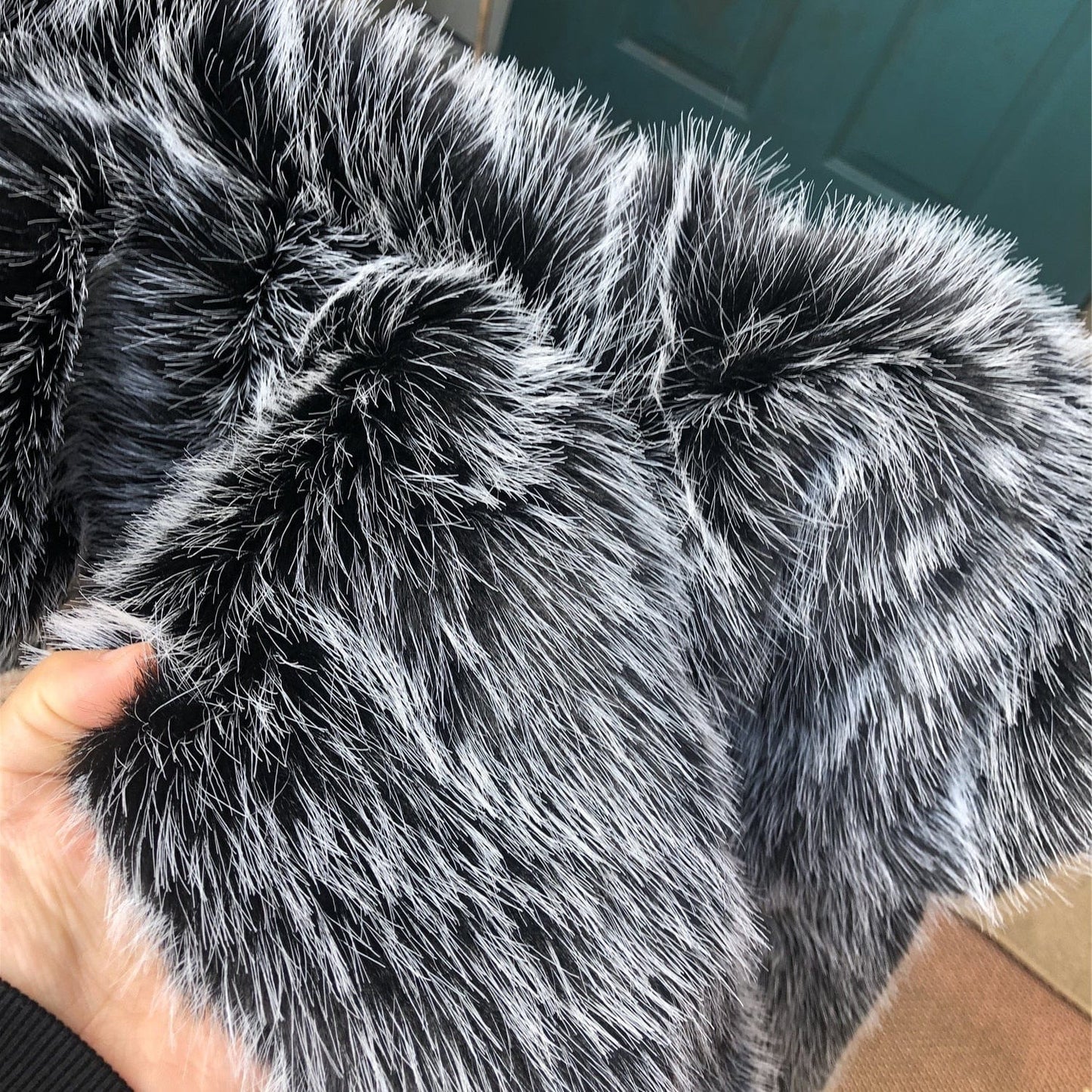 Luxury Winter Warm Jackets Men Warm Furry Coats Faux Fox Fur Outwear for Men Winter New Outwear Jackets Black Fur Coat