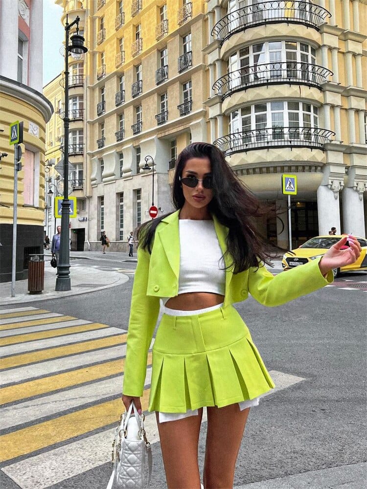 Taruxy Casual Two Piece Sets Women&#39;s Fall Outfits 2022 New Black Matching Sets With Skirt And Blazer Cropped Top Suit For Women