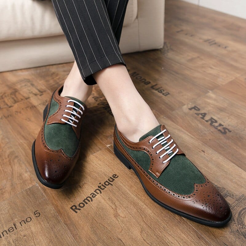 High Quality Men&#39;s Dress Leather Shoes Lace up Casual Shoes Men Dress Shoes Brogue Shoes Vintage Classic Business Wedding Shoes