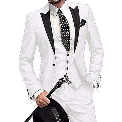 2020 New Arrival Groomsmen Peak Black Lapel Groom Tuxedos Burgundy Men Suits Wedding Best Man Blazer (Jacket+Pants+Vest)