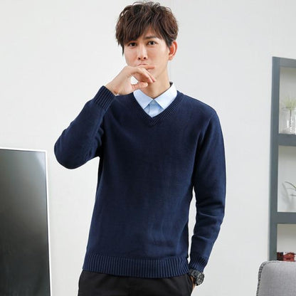 Sweater male V-neck hooded autumn and winter new young students long-sleeved Korean cotton bottoming sweater men