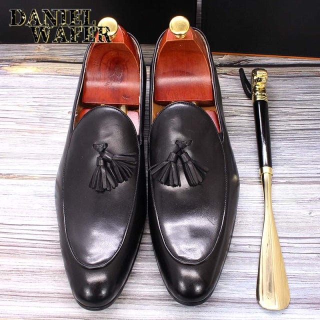 LUXURY ITALIAN LOAFERS MEN DRESS SHOES FASHION HAND-MADE SLIP ON TASSEL LOAFERS WEDDING OFFICE SHOES CASUAL MEN SHOES LEATHER