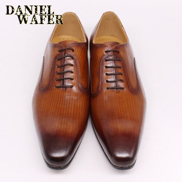 Luxury Brand Men Oxford Shoes White Black Brown Men Dress Office Wedding Formal shoes Lace up Pointed toe Leather Shoes Men