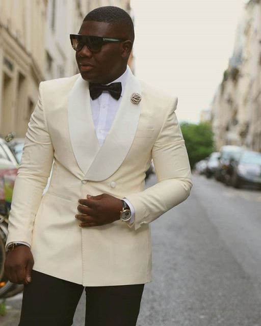 Newest Groomsmen Shiny Silver Grey Groom Tuxedos Peak Lapel Men Suits Wedding/Prom Best Man Blazer ( Jacket+Pants+Tie )